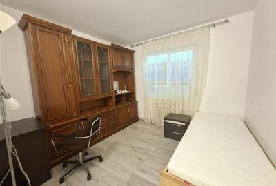 Apartament cu 2 camere semidecomandat, mobilat în Păcurari