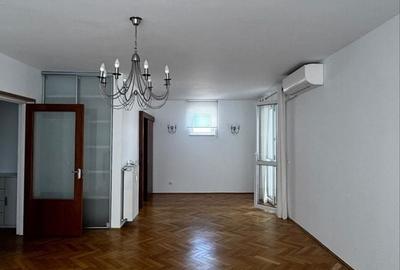 Apartament cu 3 camere decomandat în Vatra Luminoasă - 2