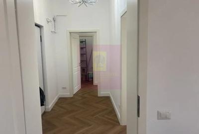 Apartament cu 2 camere decomandat în Drumul Sării