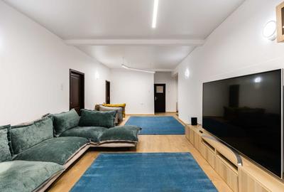 Apartament cu 3 camere semidecomandat în Calea Victoriei