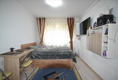 Apartament cu 2 camere semidecomandat în Tractorul