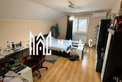 Casă cu 4 camere cu Teren 676 Mp în Lupeni - 2