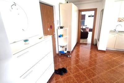 Apartament cu 2 camere decomandat, mobilat în 13 Septembrie - 8
