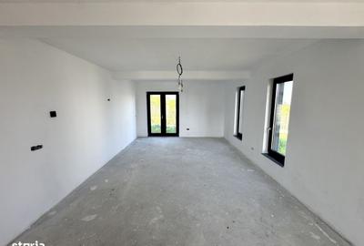 Casă cu 4 camere în Hlincea