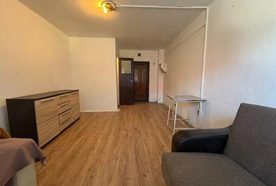 Garsonieră semidecomandată în Milcov