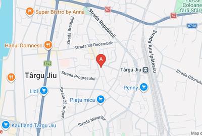 Apartament cu 4 camere decomandat, mobilat în Central