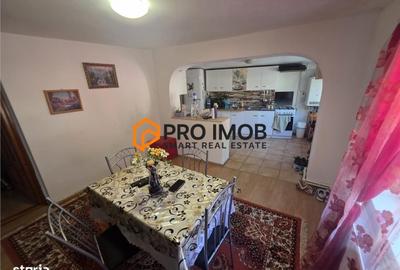 Casă cu 4 camere semidecomandat în Brăilei