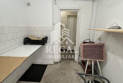 Spațiu comercial, de 47 mp, în Central - 6