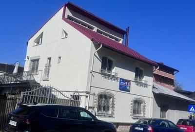 Casă individuală cu 6 camere cu Teren 170 Mp în Cotroceni