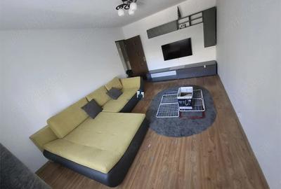 Apartament cu 2 camere decomandat în Apărătorii Patriei
