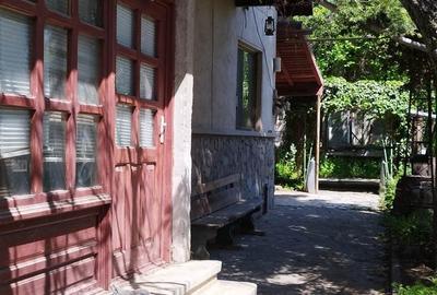 Casă cu 4 camere în Central - 4