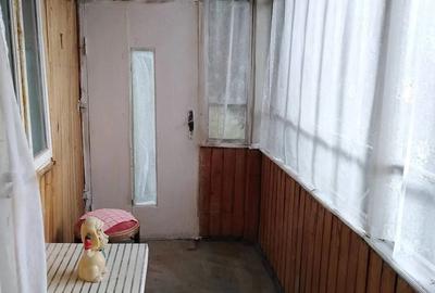 Casă cu Teren 1098 Mp în Bucium