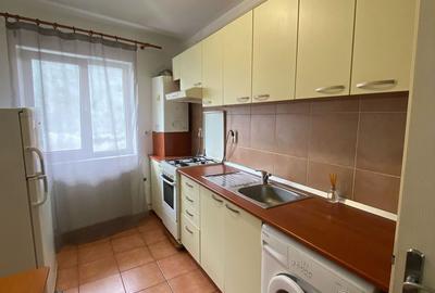 Apartament cu 2 camere decomandat în Central - 2