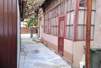 Casă cu 2 camere cu Teren 200 Mp în Titulescu