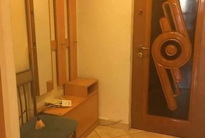 Garsonieră decomandată în Take Ionescu