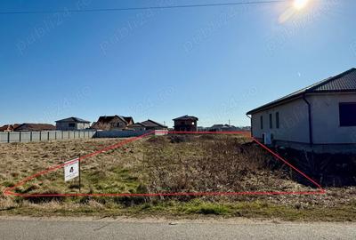 Teren de 1063 mp, în Livada - 7