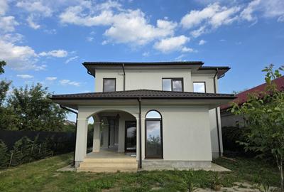 Casă individuală cu 3 camere cu Teren 1050 Mp în 1 Decembrie - 8