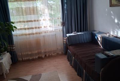 Apartament cu 2 camere semidecomandat, mobilat în Brâncoveanu