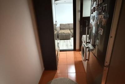 Apartament cu 2 camere nedecomandat în Tineretului