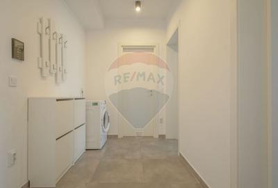 Apartament cu 2 camere decomandat, mobilat în Tractorul - 3