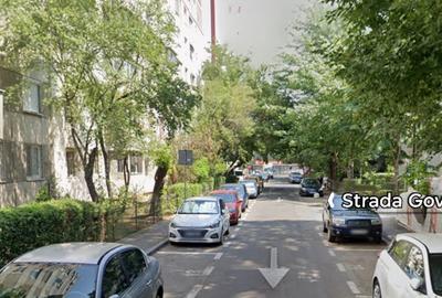Apartament cu 3 camere semidecomandat în Berceni - 1