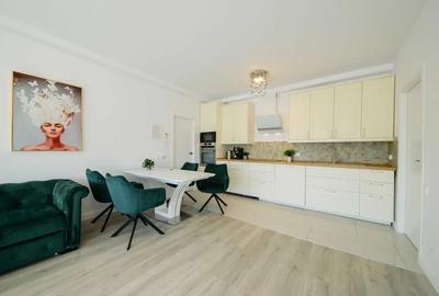 Apartament cu 3 camere semidecomandat, mobilat în Politehnica