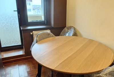 Apartament cu 2 camere decomandat în Micro 9 - 2