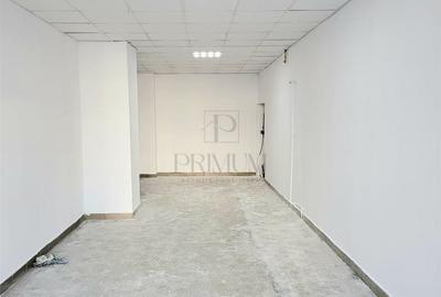 Spațiu comercial, de 65 mp, în Semicentral