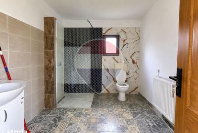 Casă cu 3 camere cu Teren 1700 Mp în Vrancea