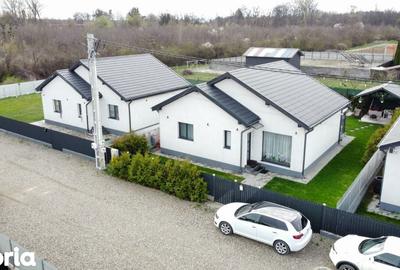 Casă cu 4 camere cu Teren 720 Mp în Hemeiuș - 2