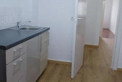 Apartament cu 3 camere decomandat în Cordău - 2