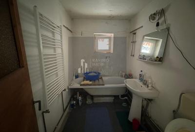Apartament cu 4 camere decomandat în Central - 12