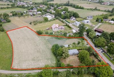 Teren Construcții intravilan de 7700 mp, în Boroaia