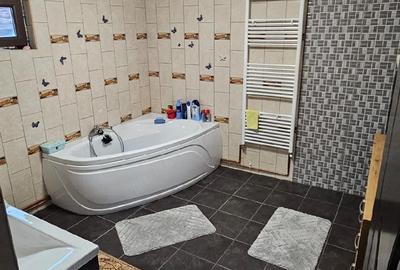 Casă cu Teren 470 Mp în Central - 4
