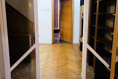 Apartament cu 5 camere decomandat în Păcii - 9