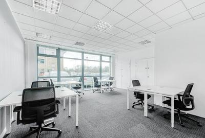 Spa?iu de birou privat pentru 5 persoane in Regus Hermes