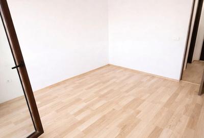 Apartament cu 2 camere decomandat în Km 5 - 4