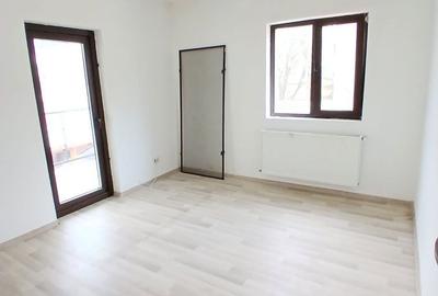 Apartament cu 3 camere decomandat în Rahova - 2
