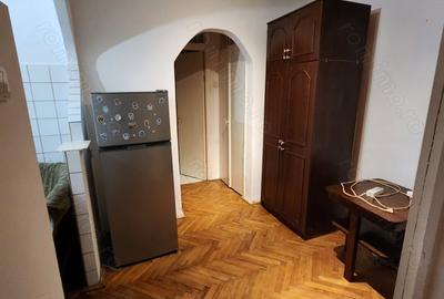 Apartament cu 2 camere decomandat în Aradului