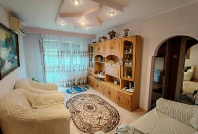 Apartament 3 camere Micro 38 - 1