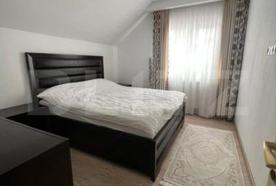 Casă cu 4 camere cu Garaj în Livezeni - 4