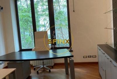 Apartament cu 5 camere decomandat, mobilat în Victoriei - 1