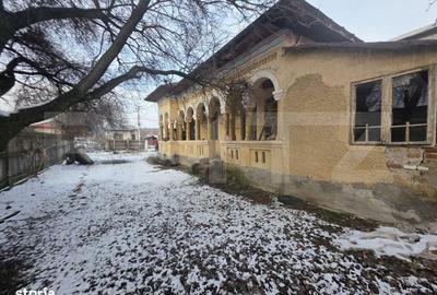 Casă cu 3 camere în Răzvad - 1