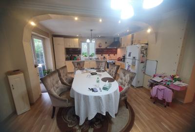 OFERTA EXCEPTIONALA - CASA  DE VANZARE -ZONA EXCLUSIVISTA - 11