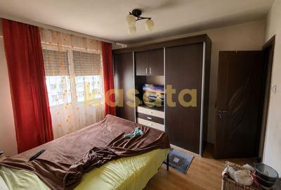 Apartament cu 2 camere semidecomandat, mobilat în Basarabia