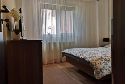 Apartament cu 3 camere decomandat, mobilat în Răcădău - 14