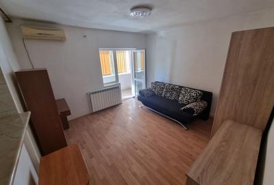 Garsoniera zona FAR - 1