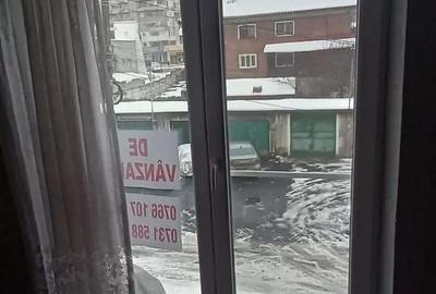 Apartament cu 2 camere decomandat în Petros - 2