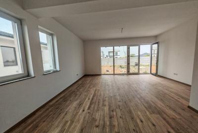 Casă individuală cu 5 camere cu Canalizare în Tunari - 4