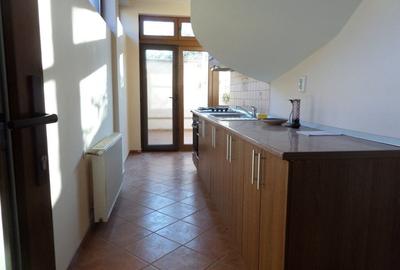 Casă individuală cu 3 camere cu Garaj în Apărătorii Patriei - 7